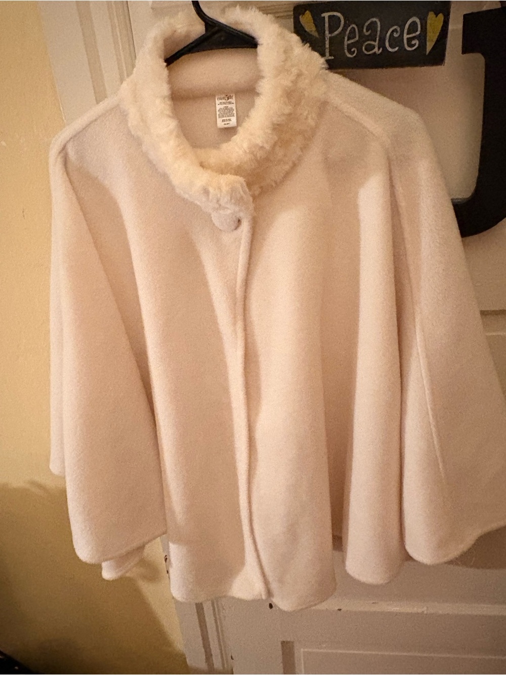 East 5th Cream Faux-Fur Collar Cape